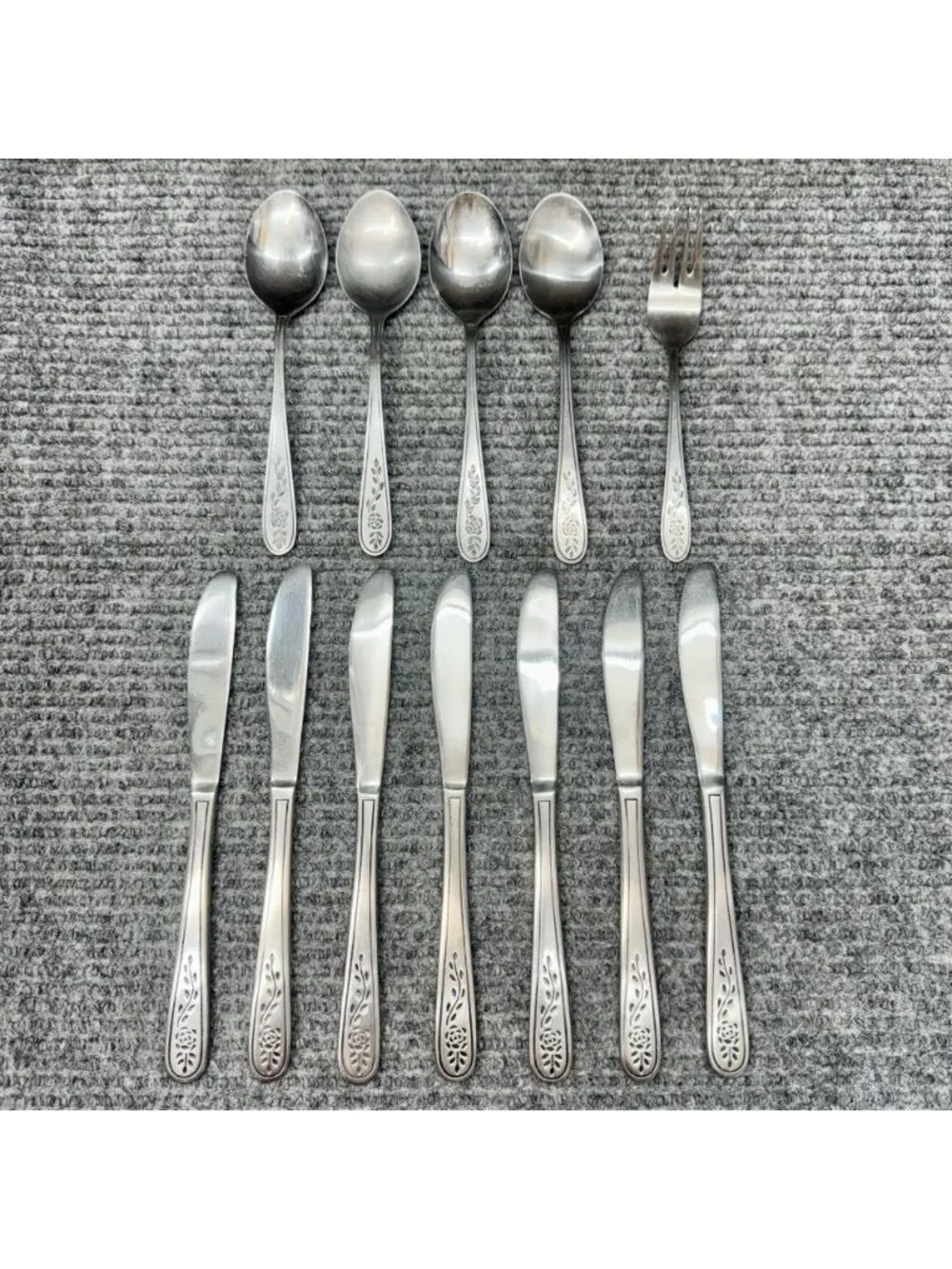 Rogers Co Knives Spoons Fork Knife Floral Mist Stainless Lot Of 12 Silverware